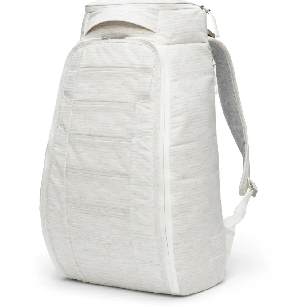 - Hugger Backpack 30 - Daypack < DB Outlet