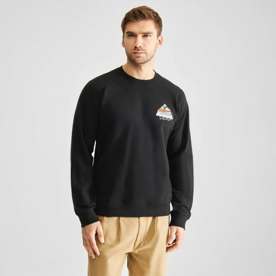 DEDICATED - weathirt aoe Cut Out ountain - Puover
