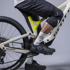 Evoc Bike Protektoren-- Knee Protector L/S Flex Lite - Protektor Black