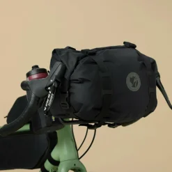Fju00e4llru00e4ven Taschen|Taschen-Fjällräven - Hoja Handlebar Rolltop - Lenkertasche Black