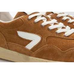 - Vancouver - Sneaker < HUB Clearance
