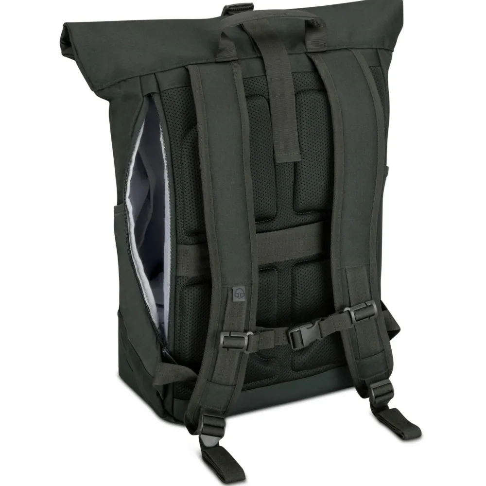 - Allen 19 - Daypack < Johnny Urban Online