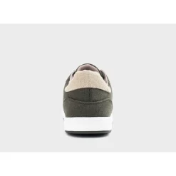 - Seeker - Sneaker < 8000Kicks Best