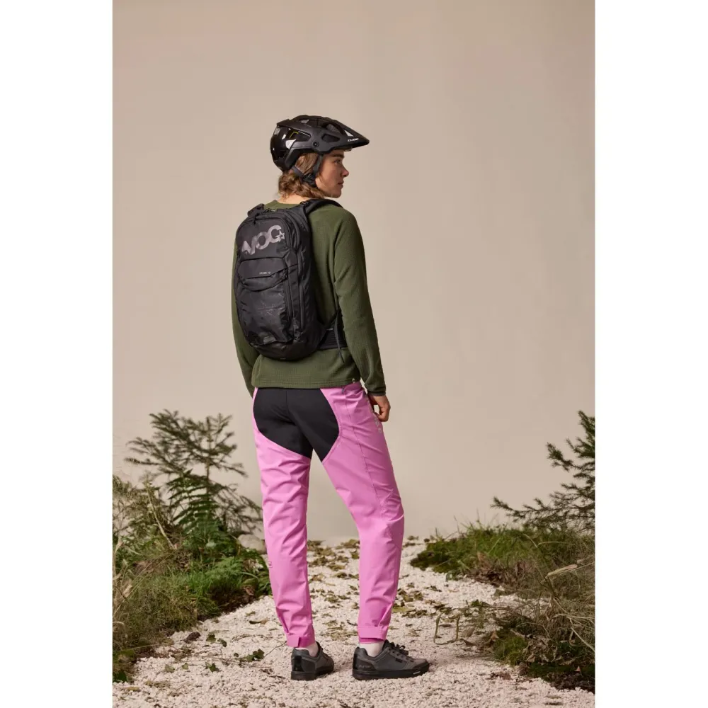 - Woen' Nione. - Feecepuover < Maloja Online