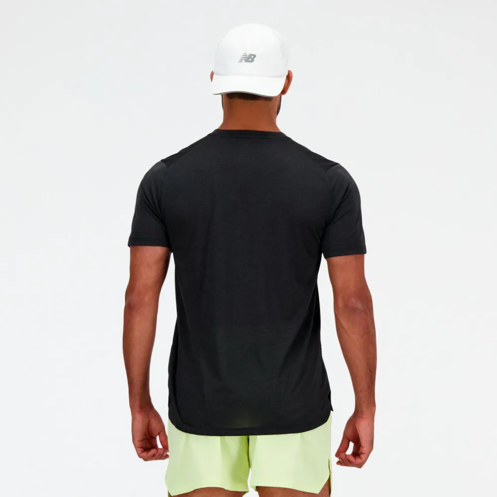 - Athetic T-hirt - aufhirt < New Balance Best
