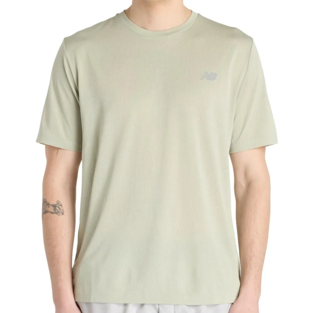 - Athetic T-hirt - aufhirt < New Balance Best