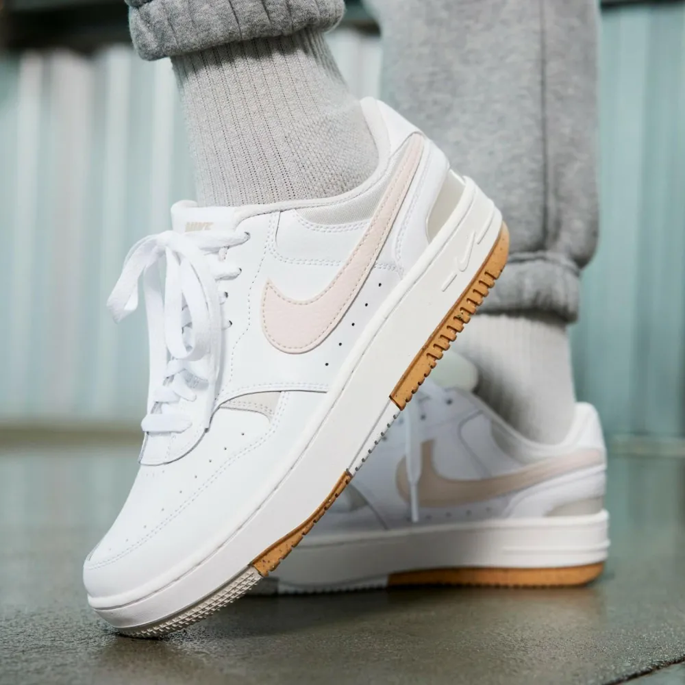 - Women's Gamma Force Shoes - Sneaker < Nike Online