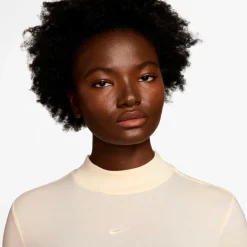 Nike Laufbekleidung|Shirts, Hemden & Longsleeves-- Women's NSW Tee L/S Knit Chill Knit Mock - Laufshirt Pale Ivory