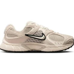 Nike Sneaker-- Women's V5 RNR - Sneaker