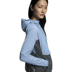 On Laufbekleidung|Jacken-- Women's Core Jacket - Laufjacke Black