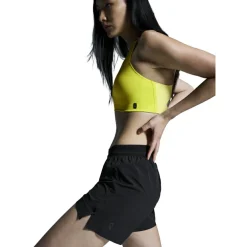 - Woen' 5 Perforance hort - aufhort < On Clearance