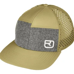 - Logo Air Trucker Cap - Cap < Ortovox