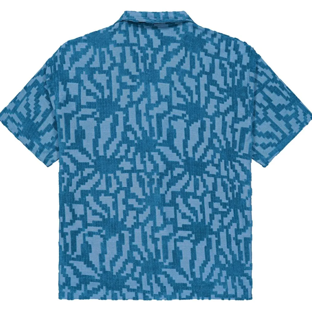 Picture - Spongy Shirt - Hemd Blue Flower Embossed Online