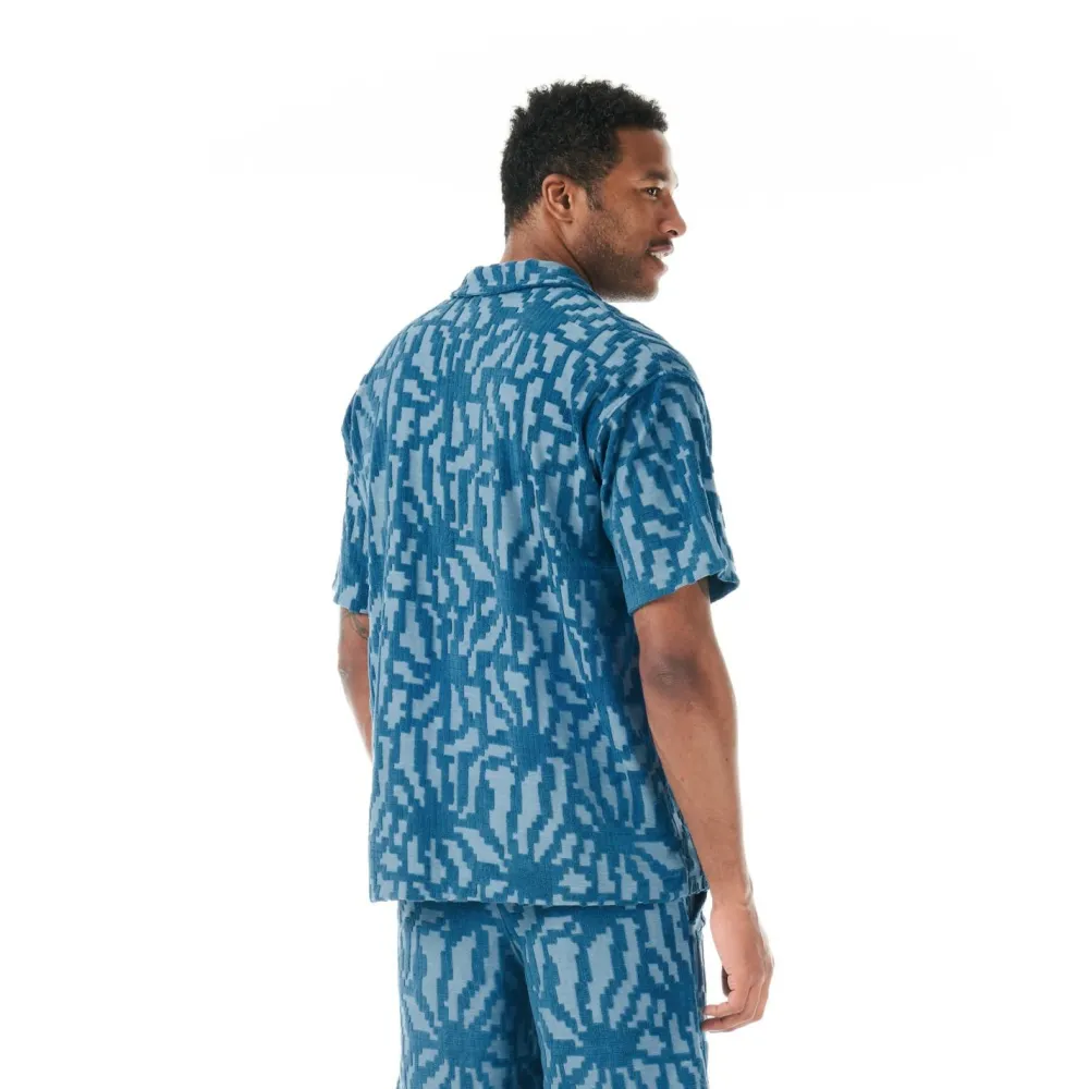 Picture - Spongy Shirt - Hemd Blue Flower Embossed Online