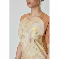 Picture Fahrradbekleidung|Radtrikots-- Women's Ice Flow Printed Tech Tee - Funktionsshirt Geology Cream