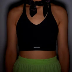 - Woen' HKout Bi Bra - port-BH < Salomon New