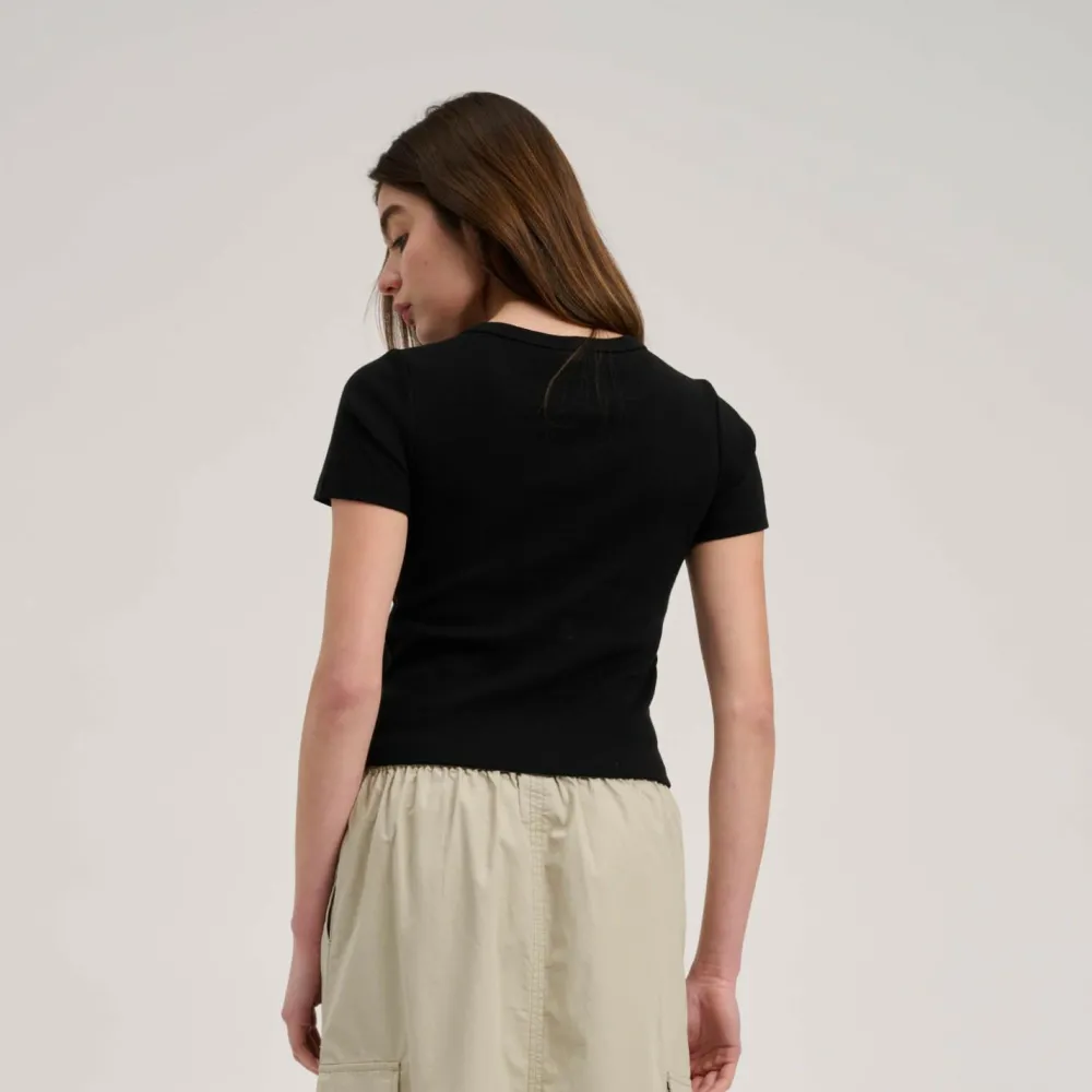 - Women's Other Dot Emb T-Shirt - T-Shirt < Santa Cruz Sale