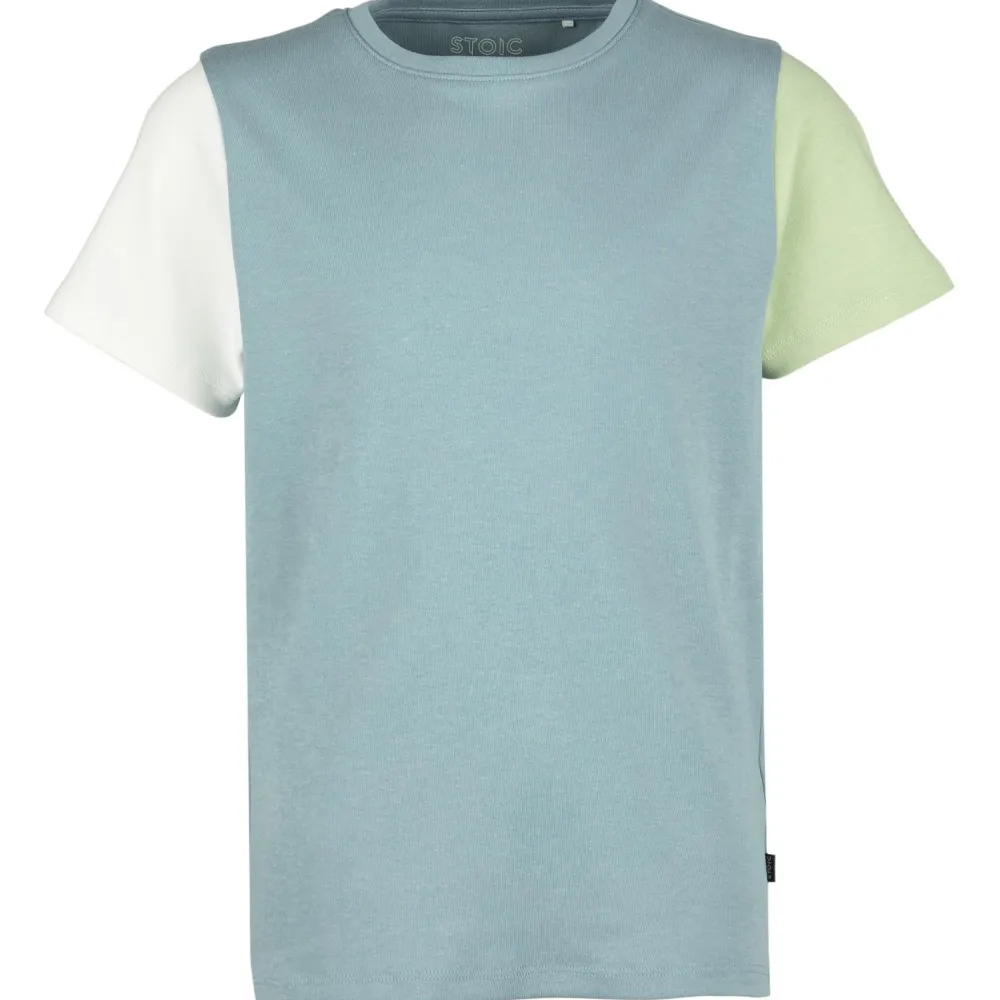 - Kid's Hemp30 AmalSt. Tee - T-Shirt < Stoic Hot