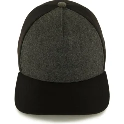 Stoic Caps|Alltagsbekleidung-- LaisvallSt. Winter Cap - Cap