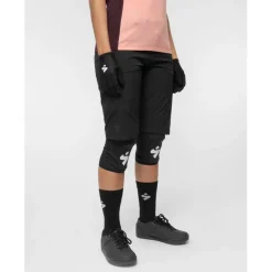 Sweet Protection - Women's Hunter Slashed Shorts - Radhose Sale