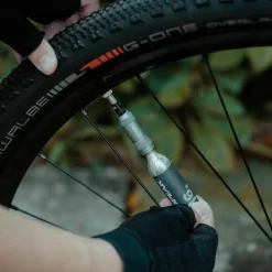 - Micro AirBooster II with 16g CO2 Cartridge - CO2-Pumpe < Topeak Discount